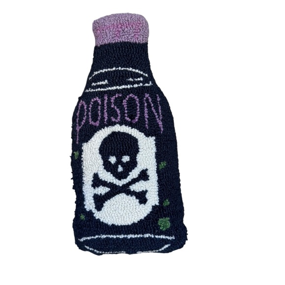 Peking Handicraft Hooked Halloween Decor Poison Bottle Pillow 9x18 - Picture 3 of 12